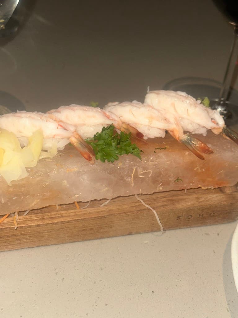 Soho: Sushi, Sashimi, Yakisoba, Happy Hour, Vinhos, Eventos, Delivery, Lago Sul — foto