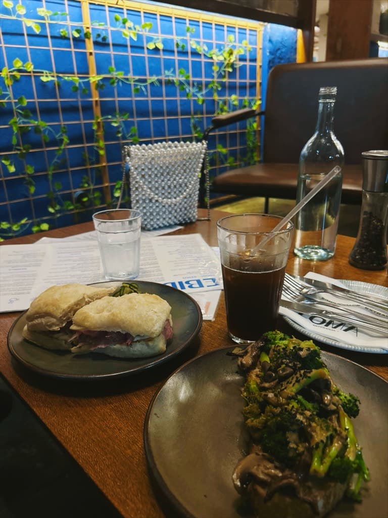 LOMA Café — foto