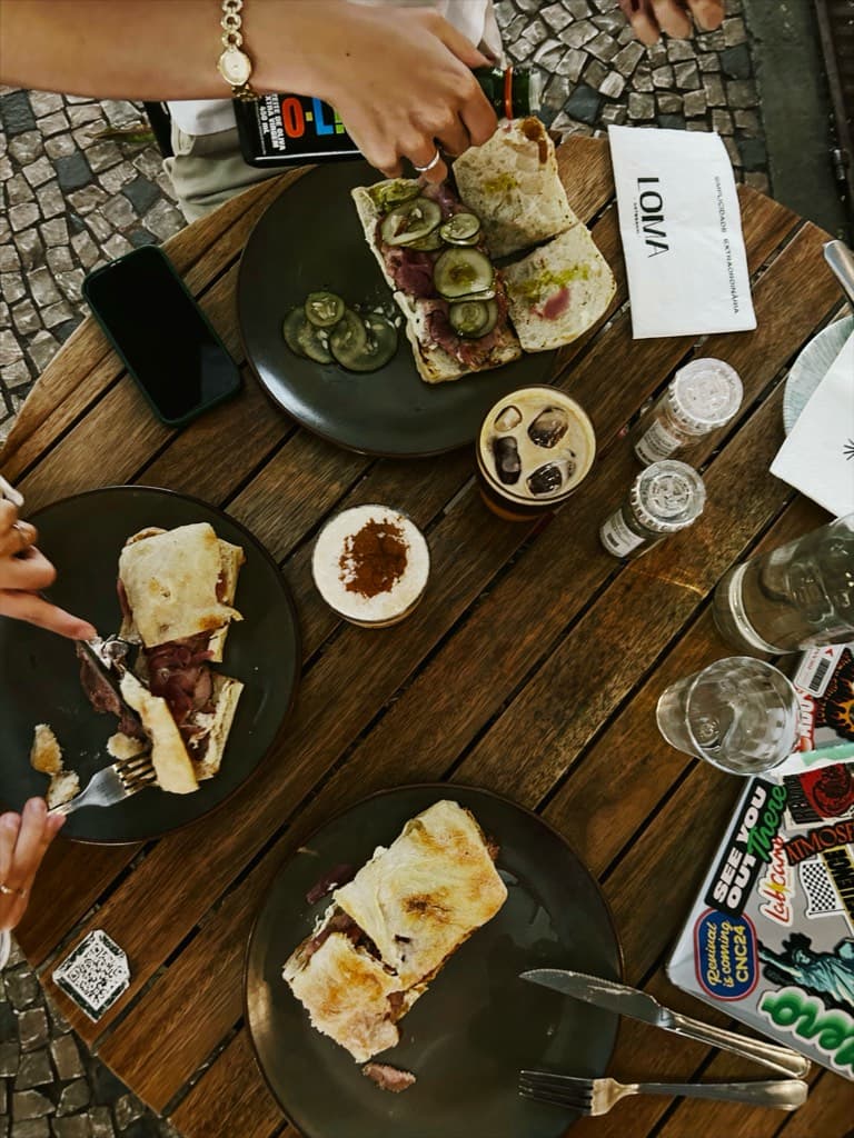 LOMA Café — foto