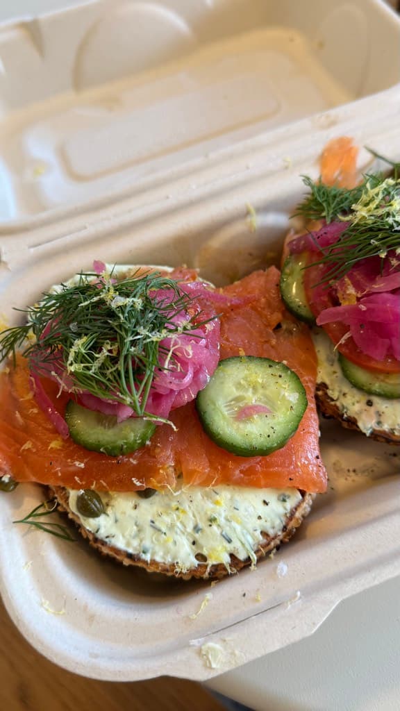 Layla Bagels & Coffee Beverly Hills — foto
