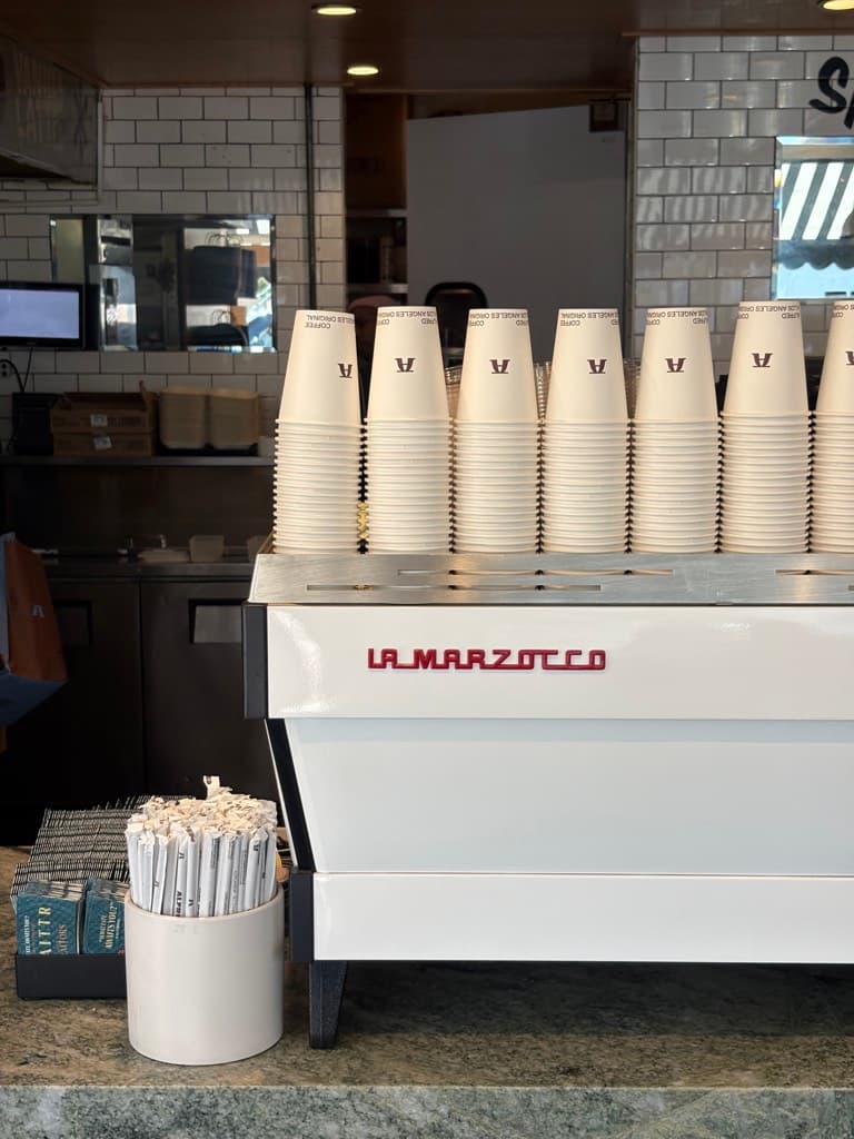 Alfred Coffee — foto