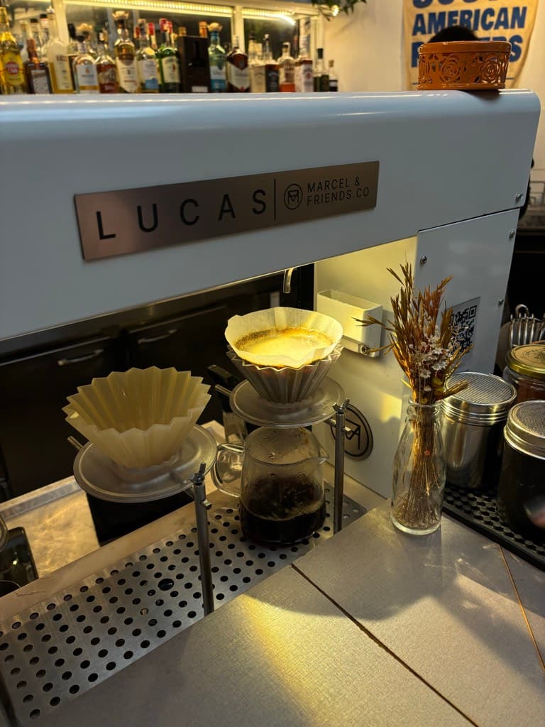 Royalty Café — foto