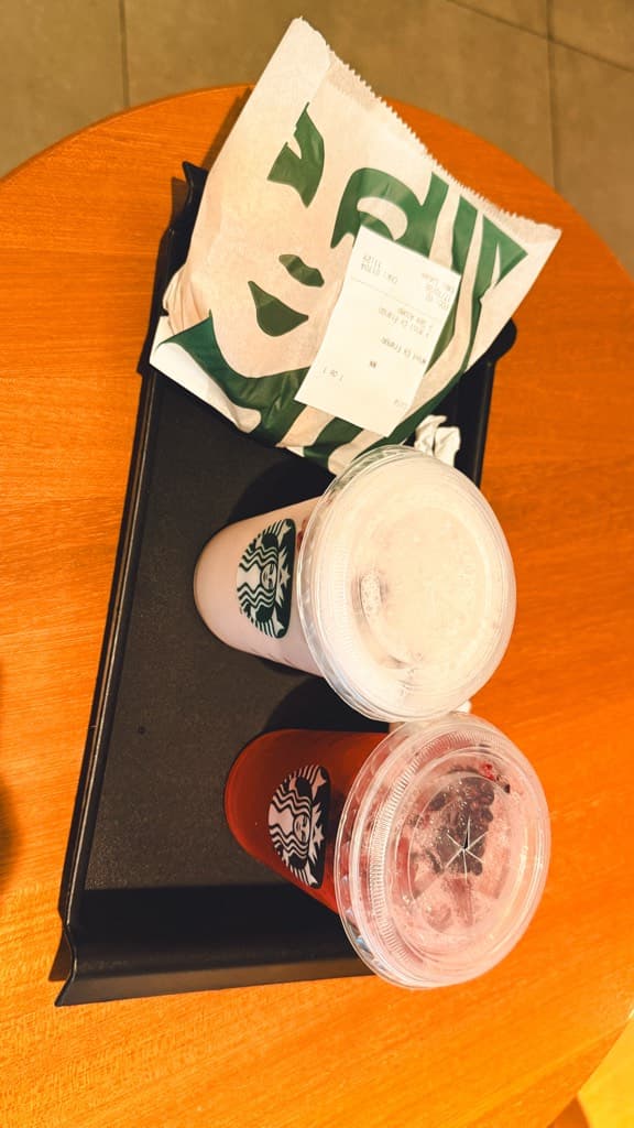 Starbucks — foto