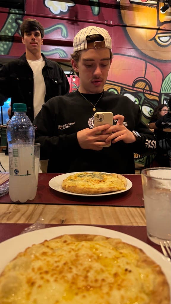 Radiola Pizzaria e Esfiharia — foto