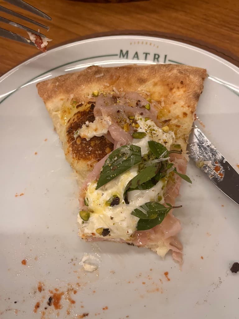 Matri Pizzeria — foto