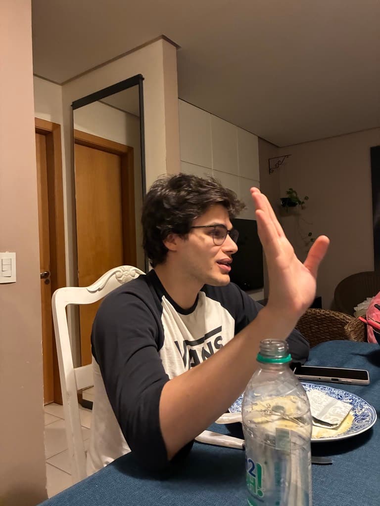Lá em casa — foto