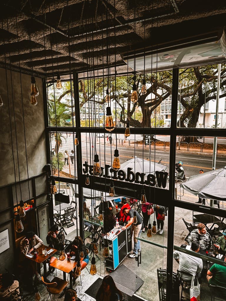 Wanderlust Bar — foto