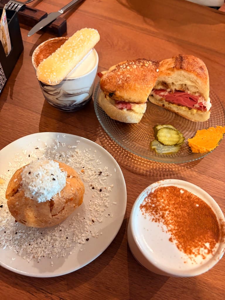 RONIN cafe e lanche — foto