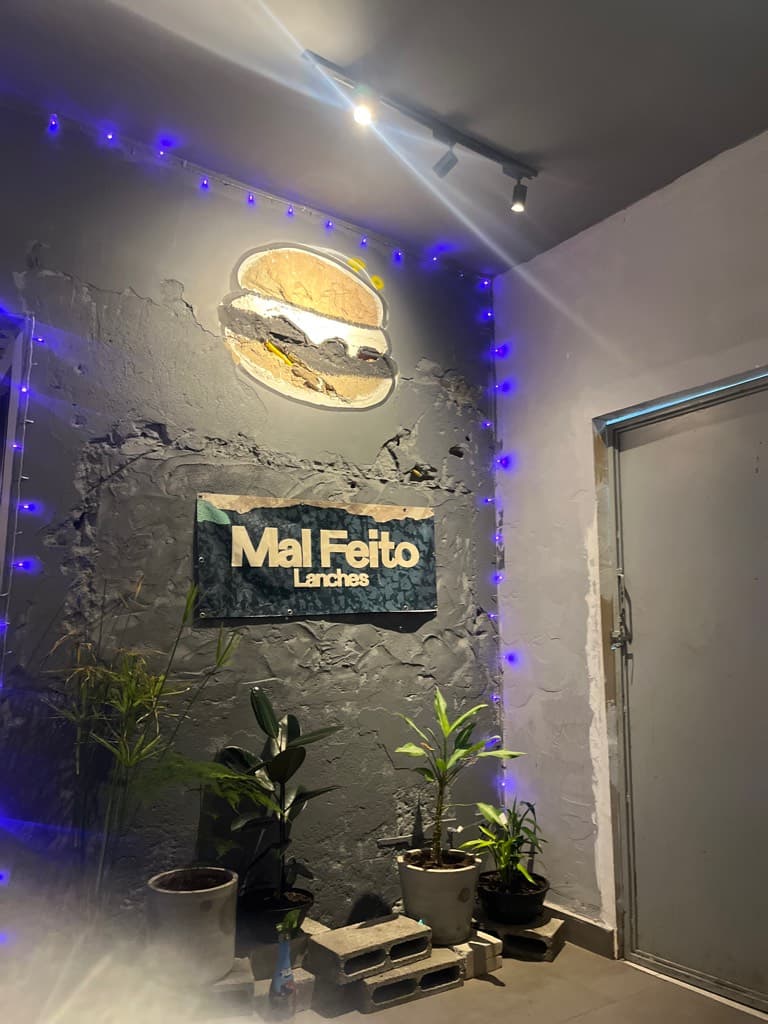 Mal Feito Lanches — foto