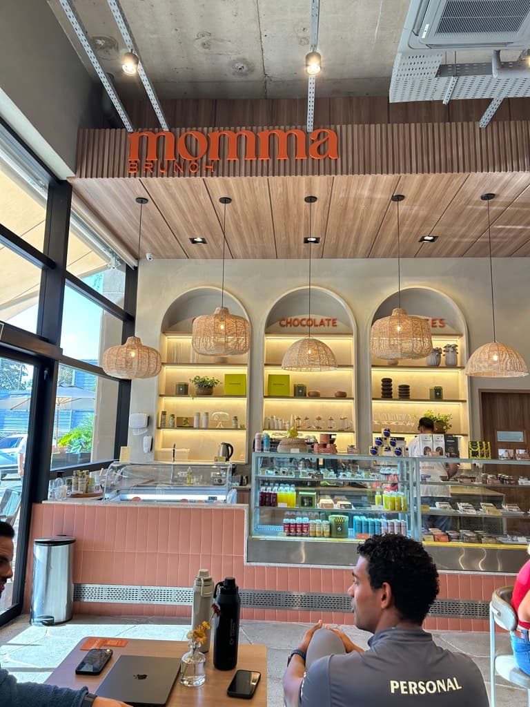 Momma Brunch — foto