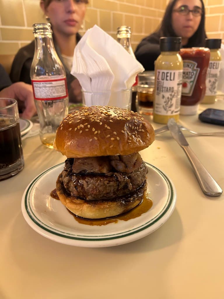 Z Deli Sandwich Shop — foto