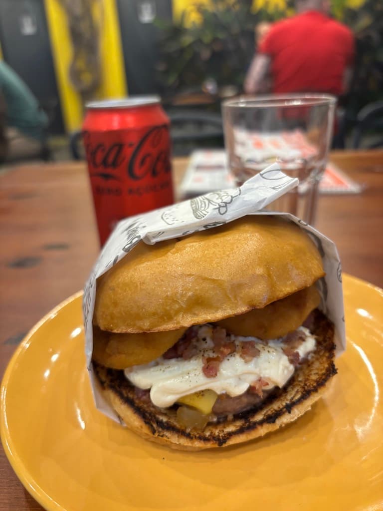 Mutt Food | Hamburguer e Hot Dog — foto