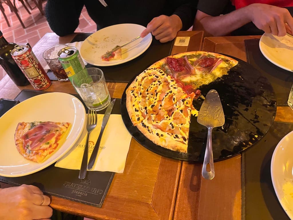 Fratello Uno Pizzaria — foto